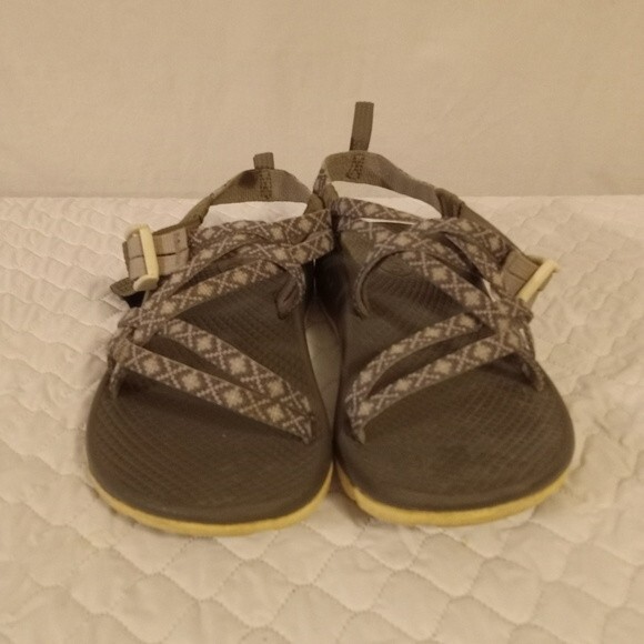 Chaco's Unisex Kid's Diamond Gray ZX1 Sandals - Picture 4 of 12